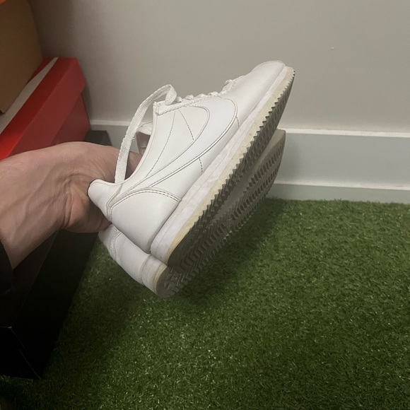 Nike Cortez women’s size 7 women - Picture 2 of 3